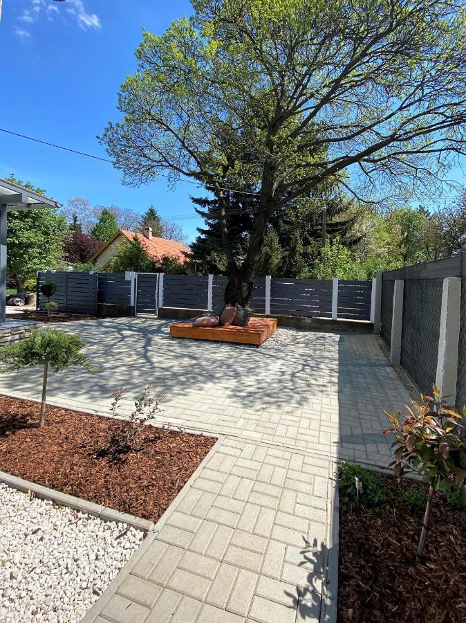 Otium Wellness Apartmanhaz Balatonakarattya Luaran gambar