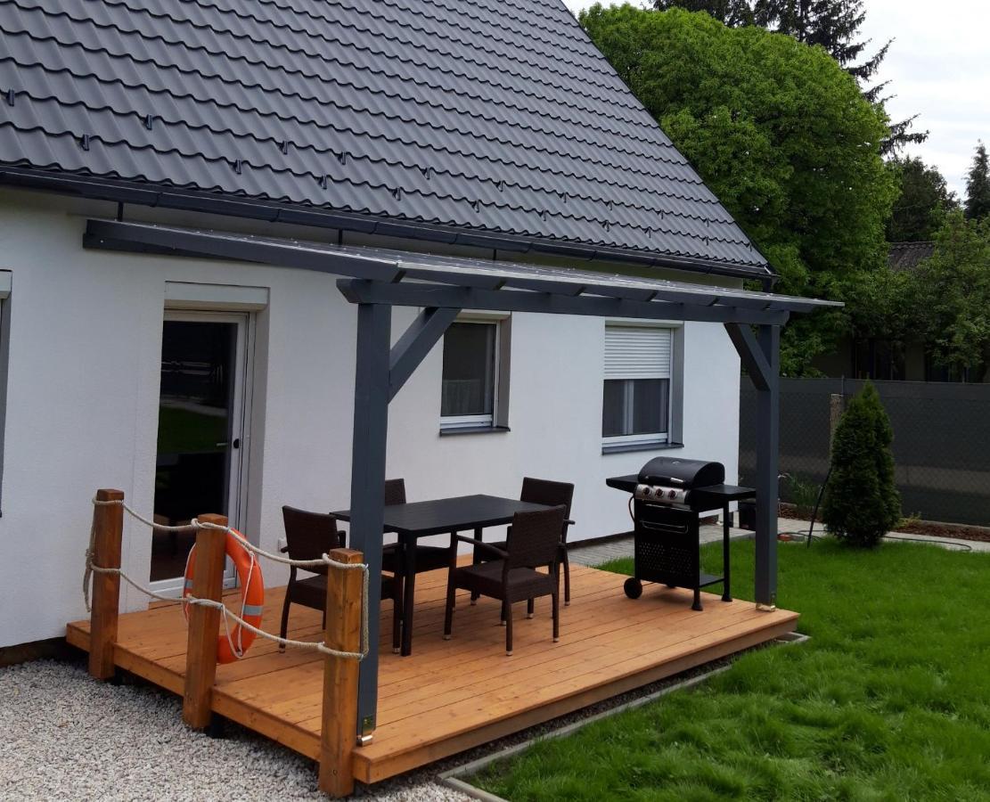 Otium Wellness Apartmanhaz Balatonakarattya Luaran gambar