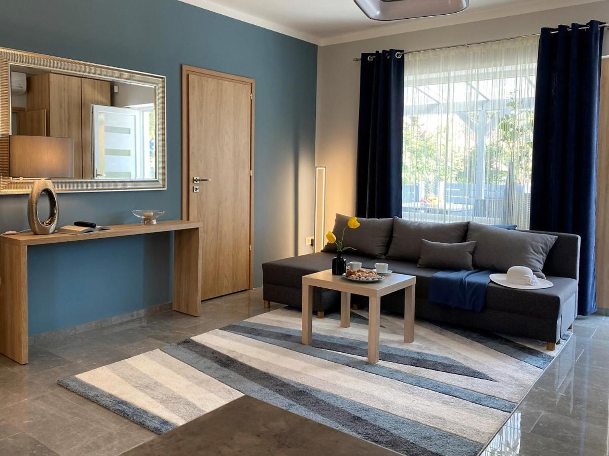 Otium Wellness Apartmanhaz Balatonakarattya Luaran gambar