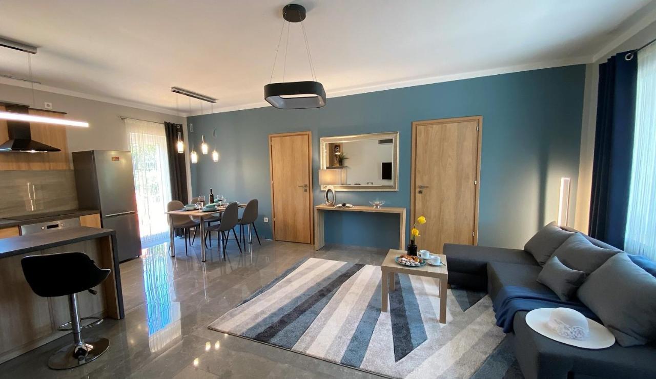 Otium Wellness Apartmanhaz Balatonakarattya Luaran gambar