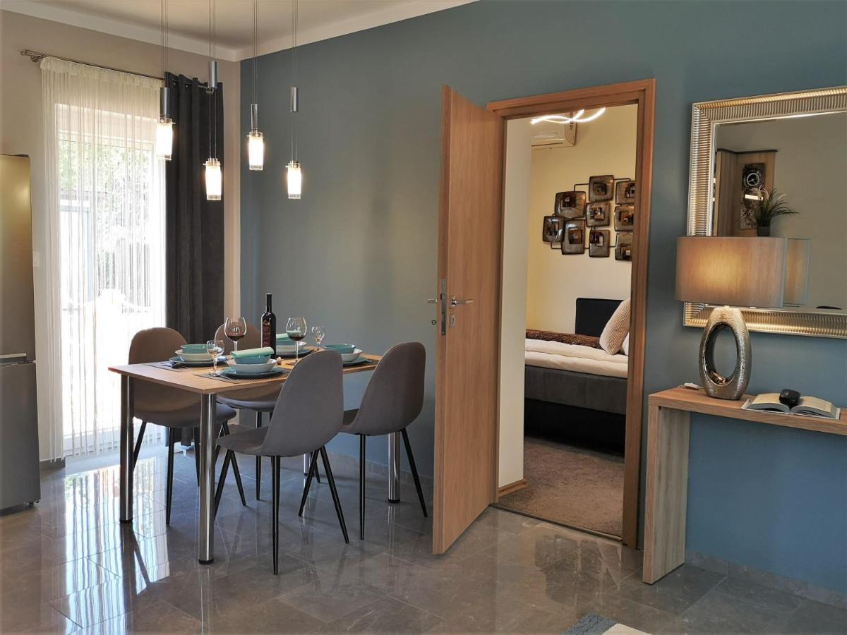 Otium Wellness Apartmanhaz Balatonakarattya Luaran gambar