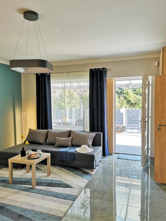 Otium Wellness Apartmanhaz Balatonakarattya Luaran gambar