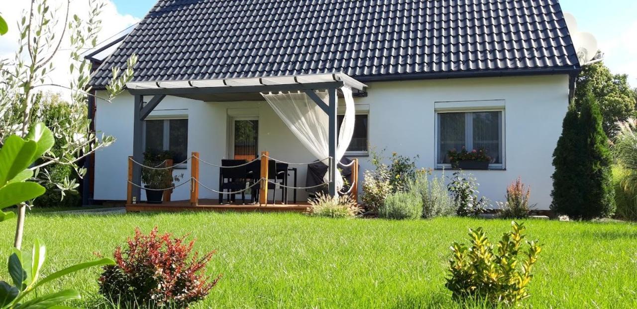 Otium Wellness Apartmanhaz Balatonakarattya Luaran gambar